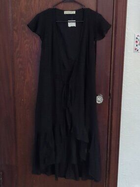 New with Tags Abercrombie & Fitch Black Ruffle Short Sleeve Wrap Dress Size S